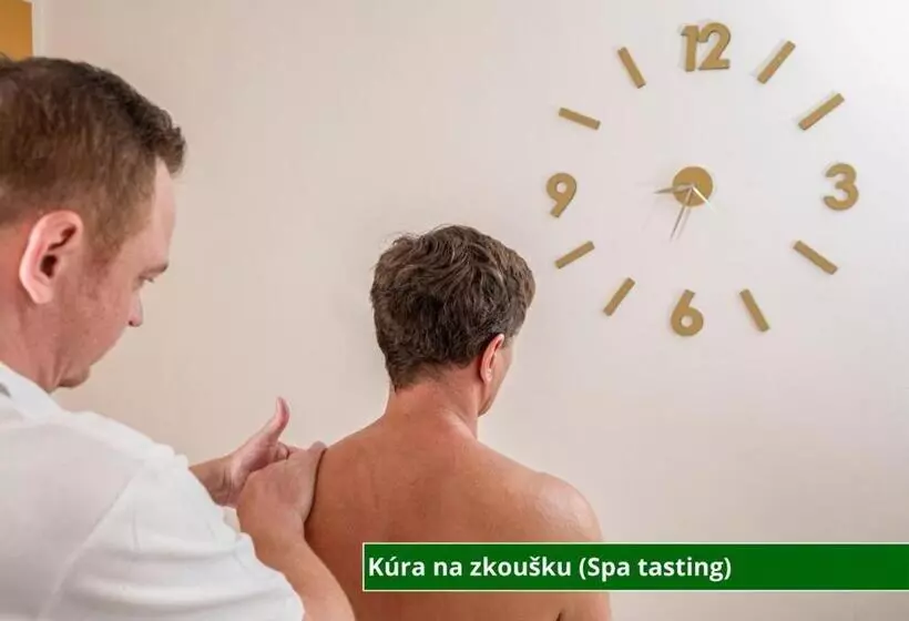 هتل Complex Curie