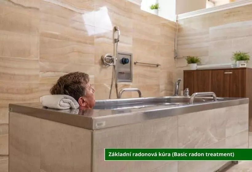 هتل Complex Curie