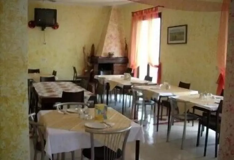 Отель Food & Drink