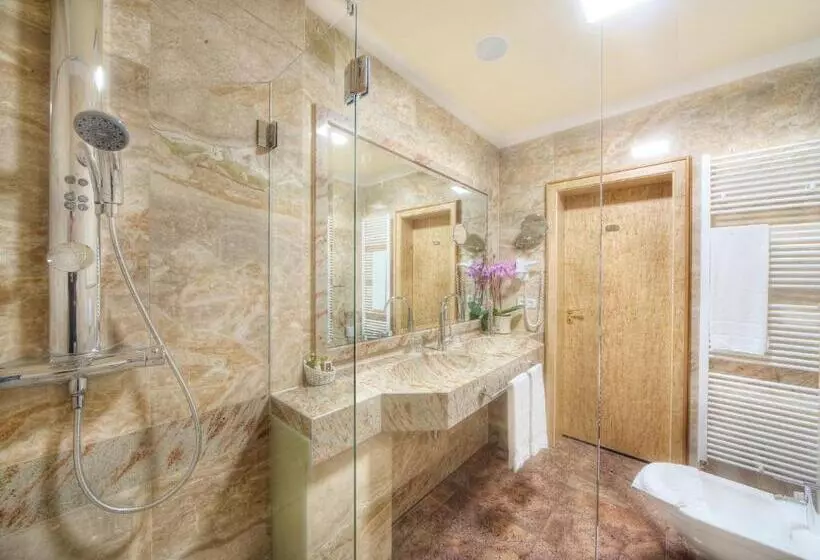 בית מלון כפרי Häcker S