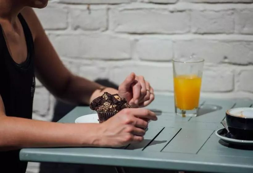 בית מלון כפרי Kings Arms