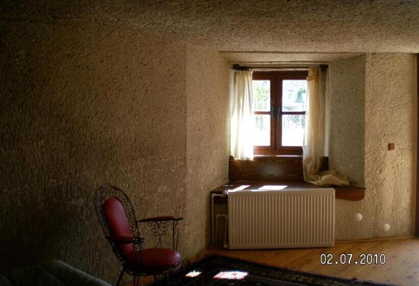 هتل Nature Park Cave