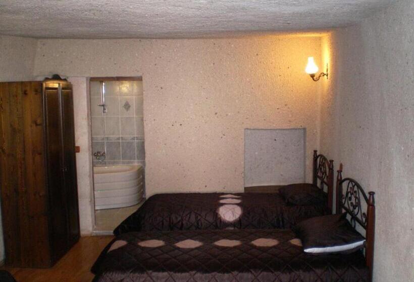 هتل Nature Park Cave