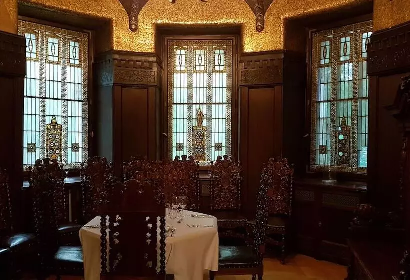 בית מלון כפרי Pałac Paulinum