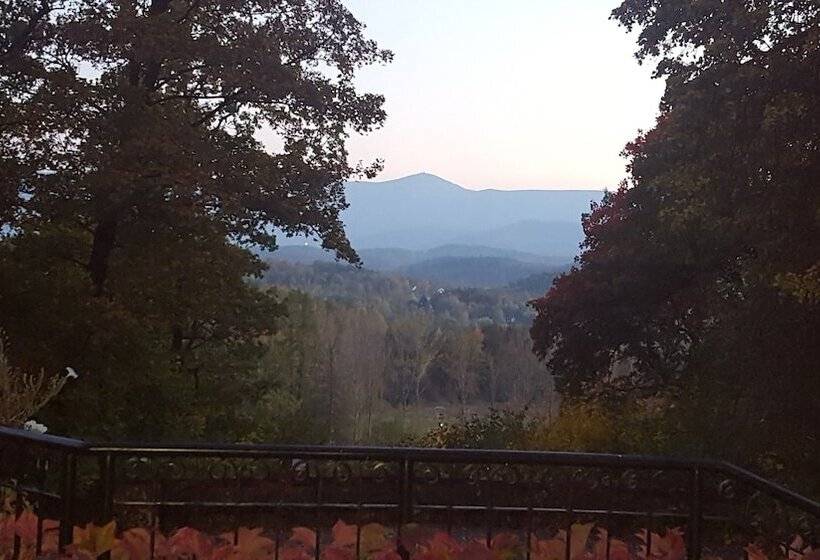 ホテル Pałac Paulinum