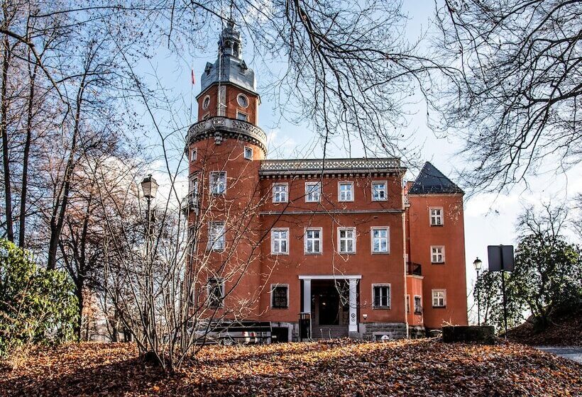 ホテル Pałac Paulinum