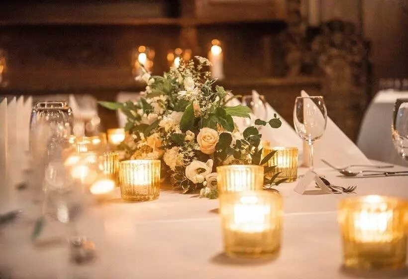 בית מלון כפרי Pałac Paulinum