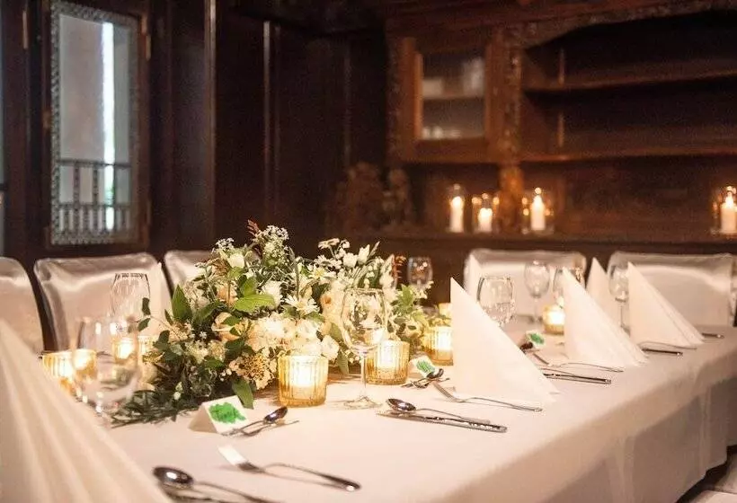 בית מלון כפרי Pałac Paulinum