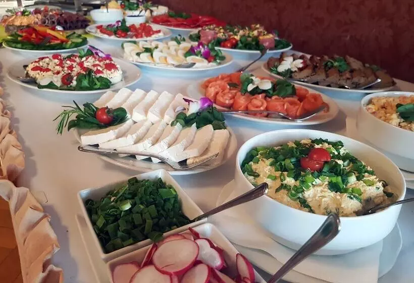 בית מלון כפרי Pałac Paulinum