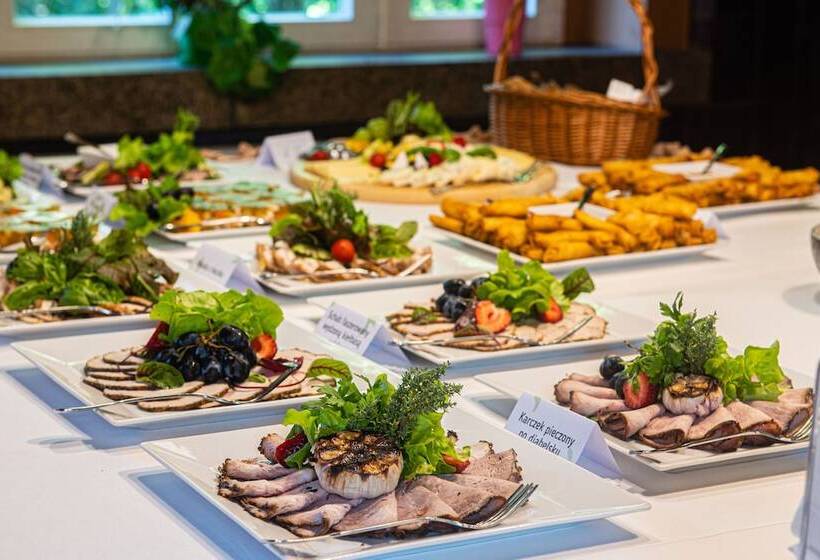 ホテル Pałac Paulinum