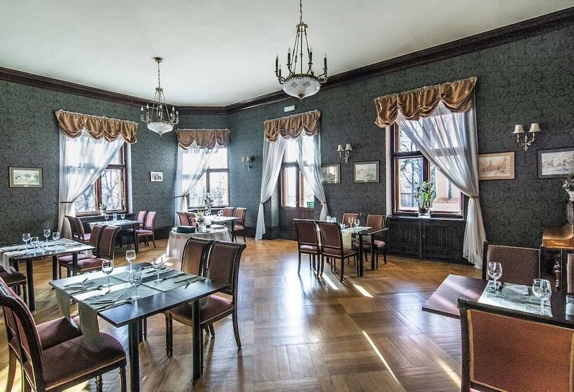 ホテル Pałac Paulinum