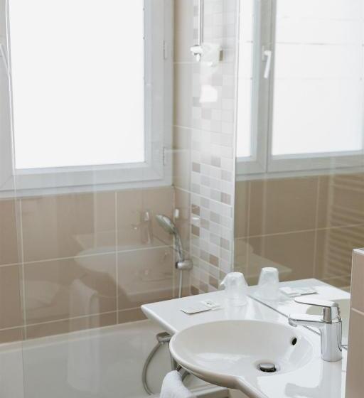 Отель Restaurant La Caborne