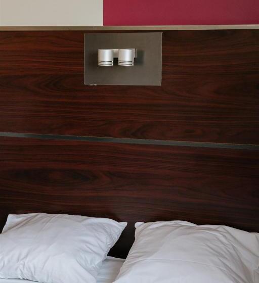 Отель Restaurant La Caborne