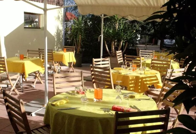 호텔 Restaurant Logis La Palette