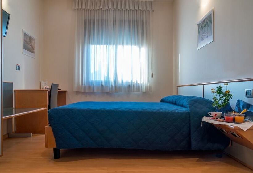 בית מלון כפרי Sam