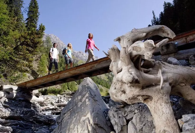 Schloss Hotel & Spa Pontresina