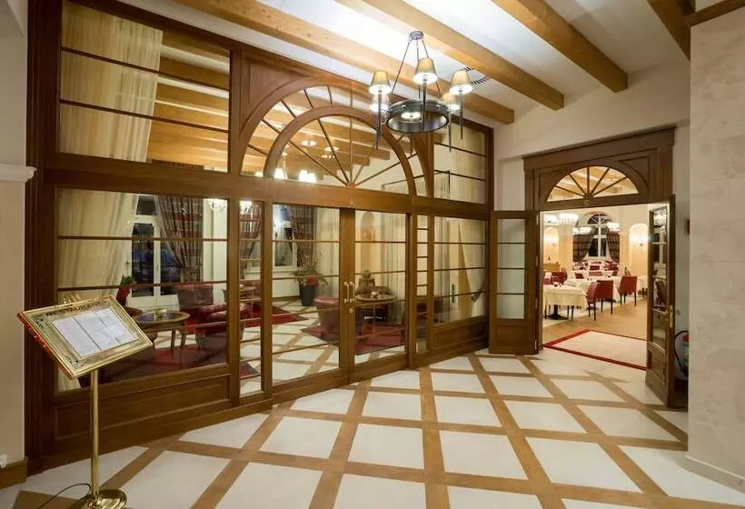 Schloss Hotel & Spa Pontresina