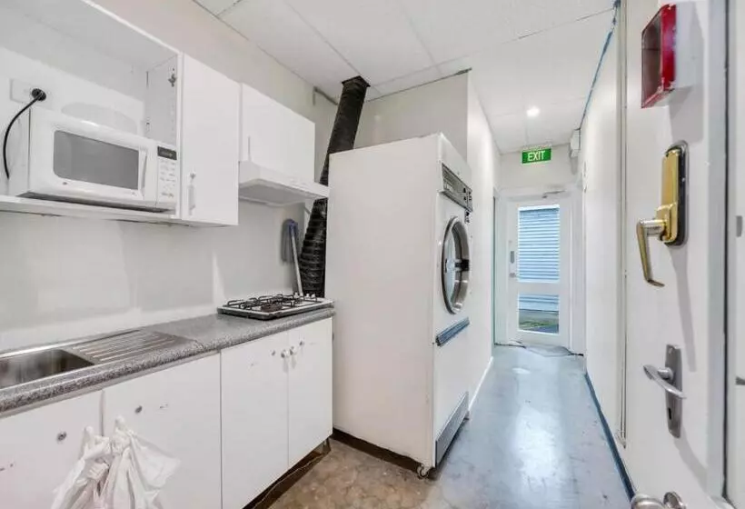 בית מלון כפרי Studio 19 Wright Lodge