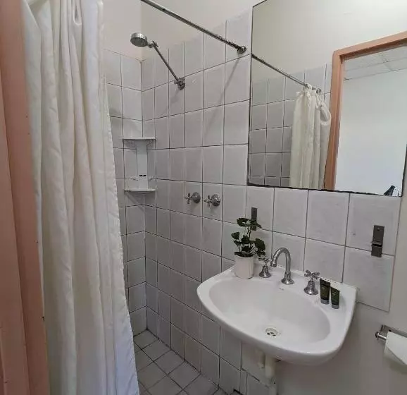 בית מלון כפרי Studio 19 Wright Lodge