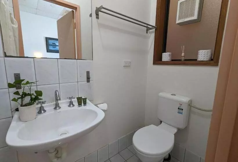 בית מלון כפרי Studio 19 Wright Lodge