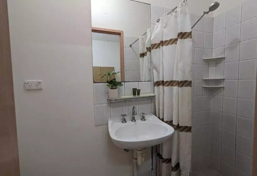 בית מלון כפרי Studio 19 Wright Lodge