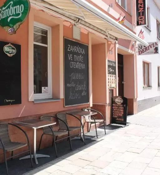 פנסיון Penzion Derivia