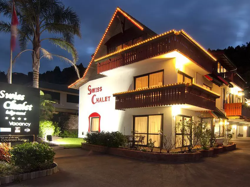 Swiss Chalet Lodge Motel