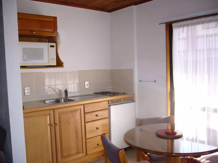 Swiss Chalet Lodge Motel
