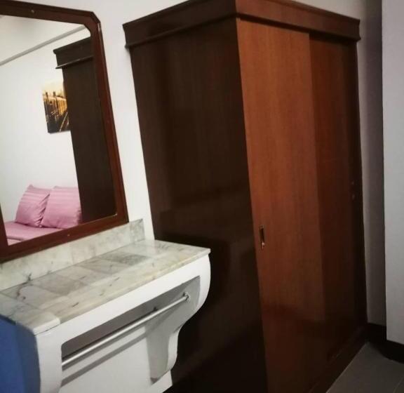 هاستل Duangdren Apartment