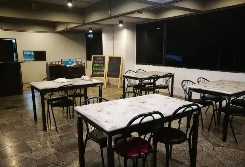 هاستل Duangdren Apartment