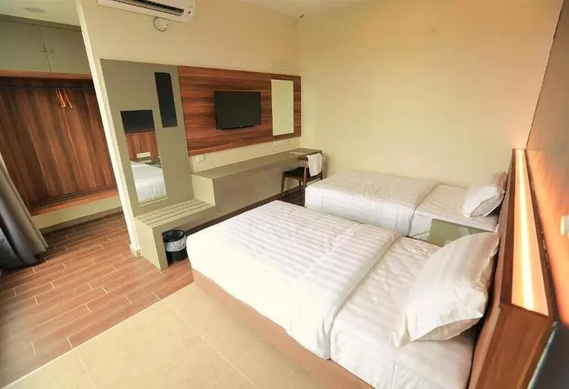 Hotelli Pantai Regal Boutique