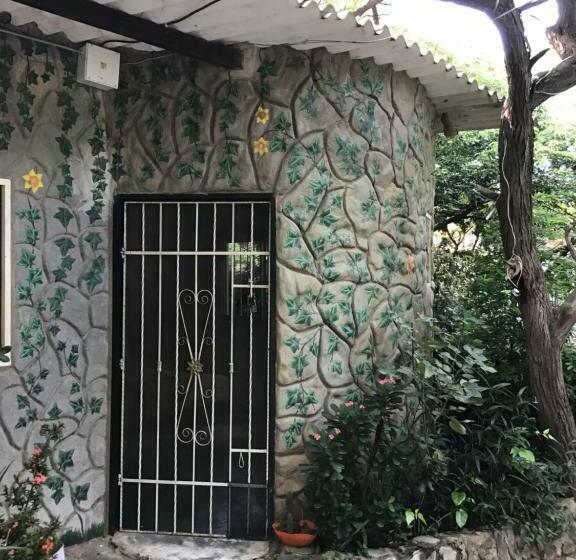 פנסיון Casa Bella