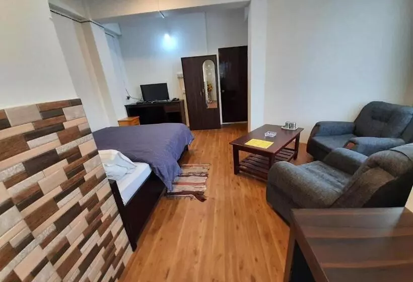 ペンション The Shillong Hills Guest House