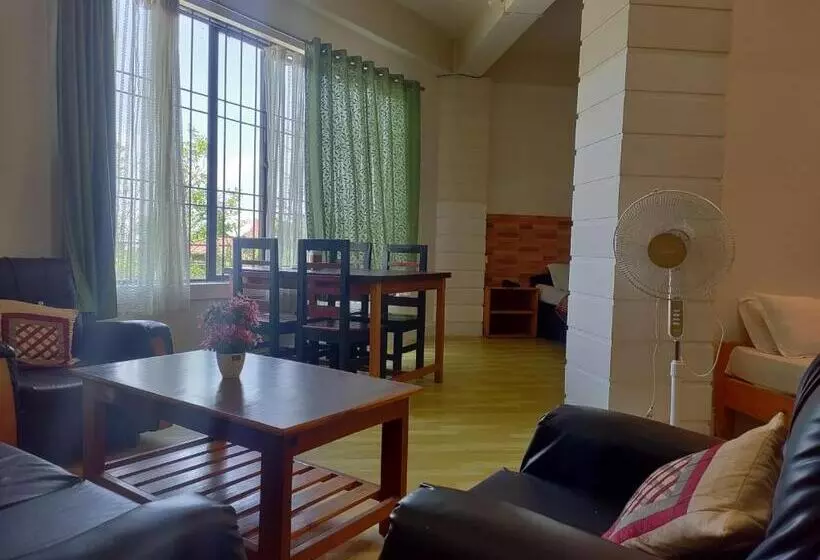 ペンション The Shillong Hills Guest House