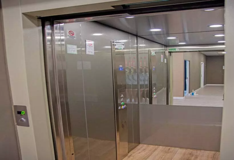 Apartamentos Santander Maliaño Suites 3000