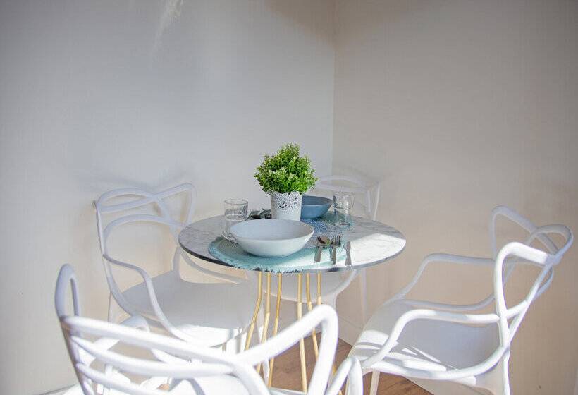 Apartamentos Santander Maliaño Suites 3000