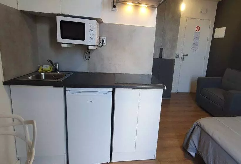 Apartamentos Santander Maliaño Suites 3000