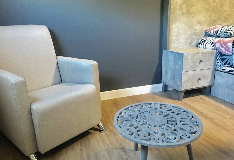 Apartamentos Santander Maliaño Suites 3000