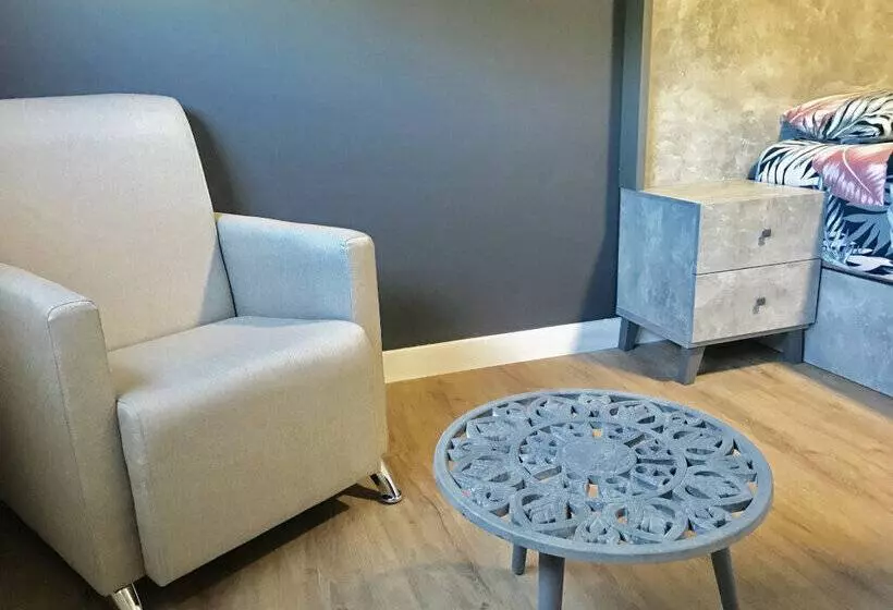 Apartamentos Santander Maliaño Suites 3000