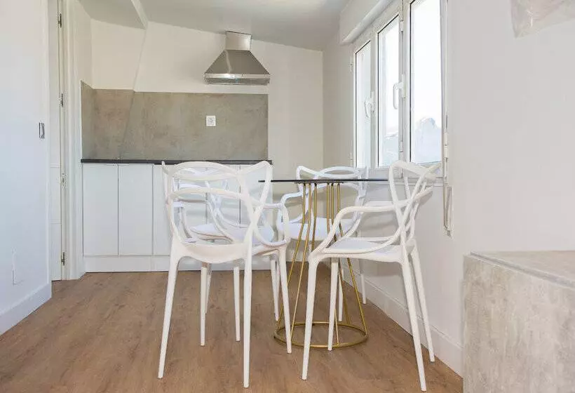 Apartamentos Santander Maliaño Suites 3000