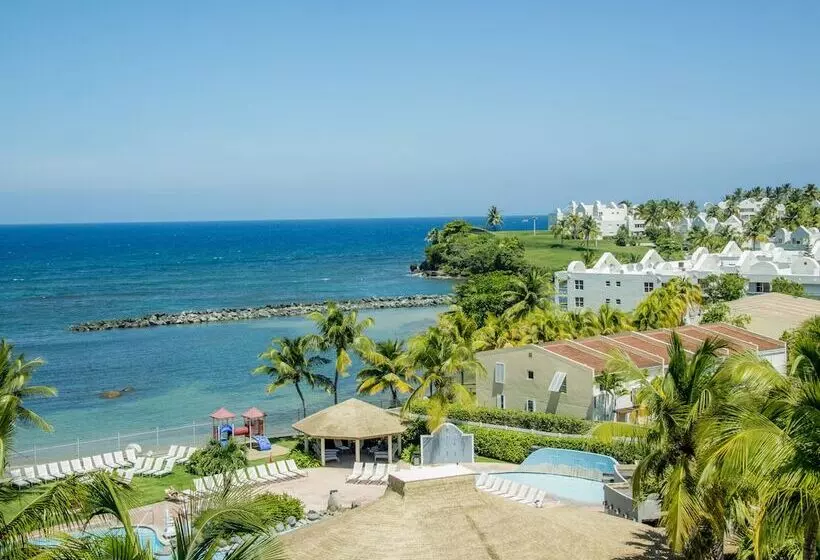 هتل Aquarius Vacation Club At Dorado Del Mar