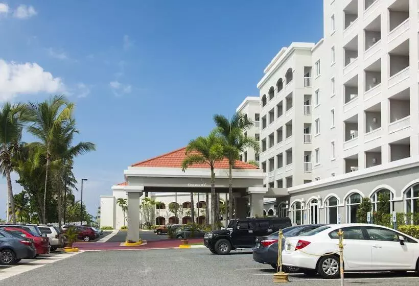 هتل Aquarius Vacation Club At Dorado Del Mar