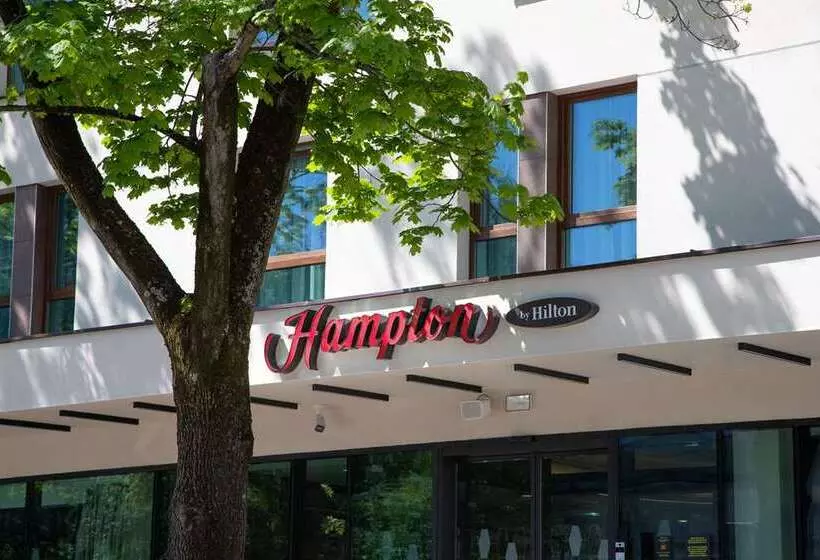 Hotelli Hampton By Hilton Bialystok