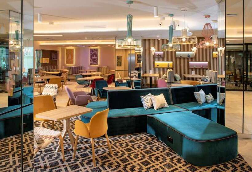 Отель Hampton By Hilton Bialystok