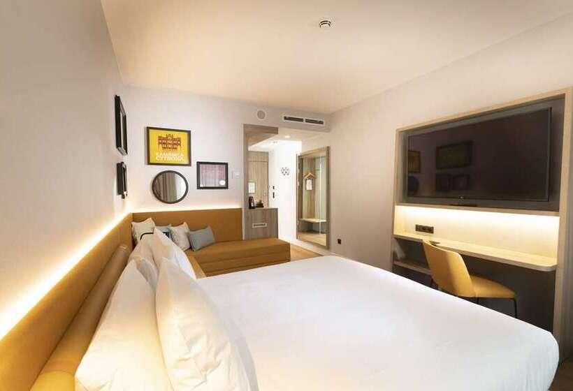 Отель Hampton By Hilton Bialystok