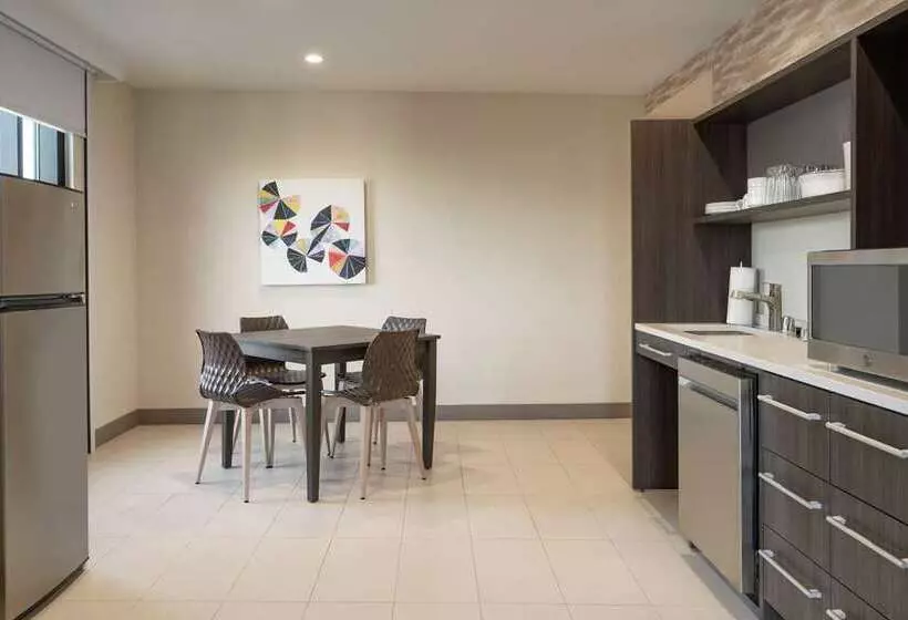 ホテル Home2 Suites By Hilton Woodland Hills