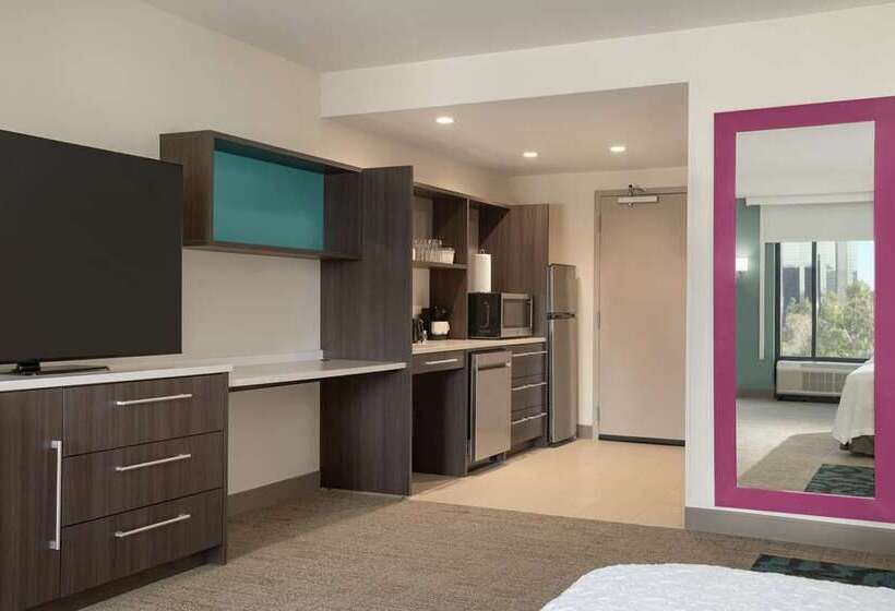 Отель Home2 Suites By Hilton Woodland Hills