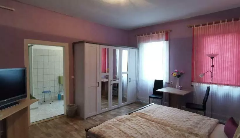 Hotelli Lindenhof L1