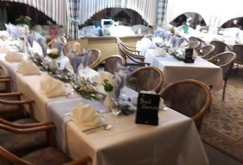 Hotelli Lindenhof L1