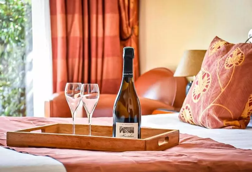 ホテル Logis L Auberge   Maison Glenn Anna